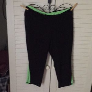 Old navy active capris size xl